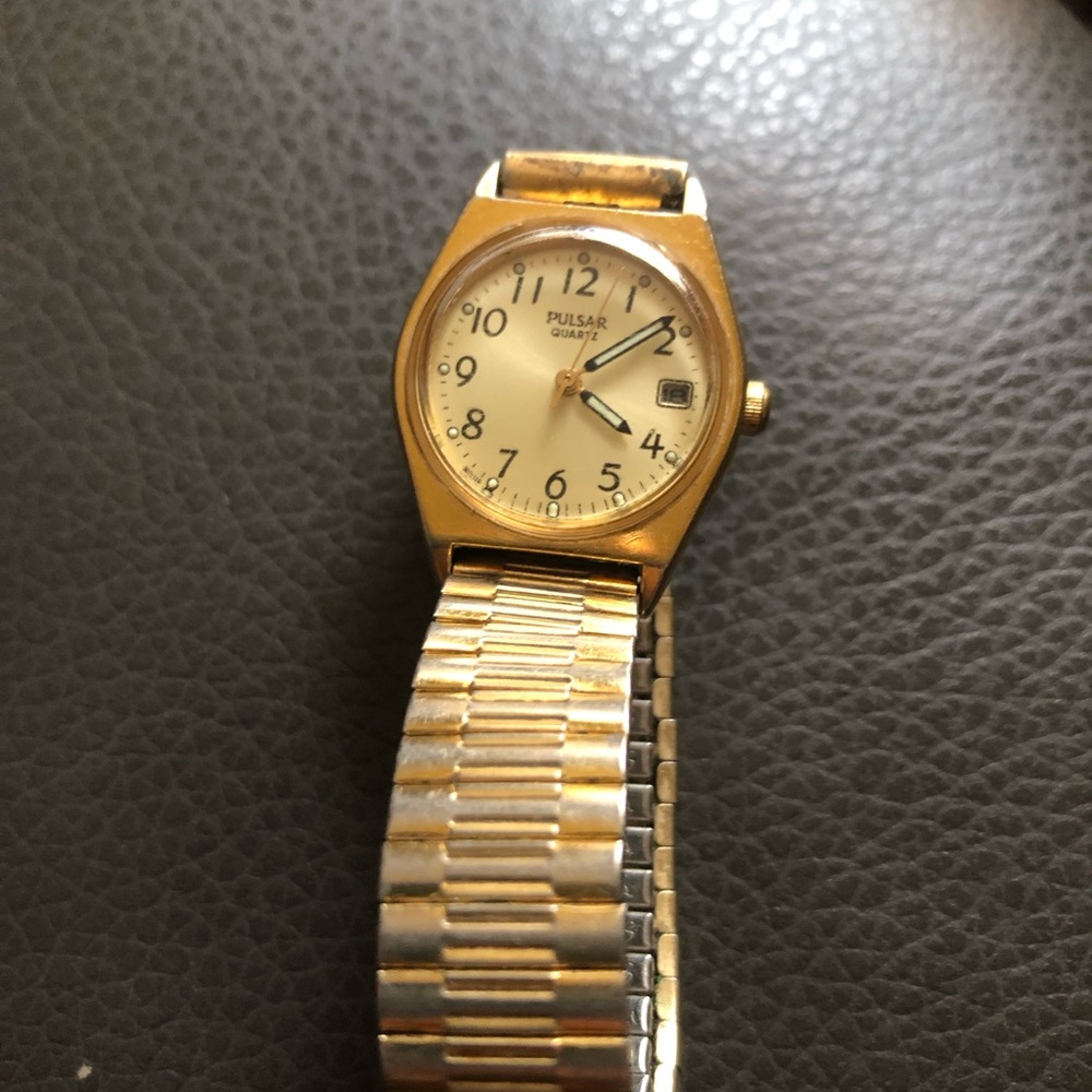 Pulsar Gold and Silver Quartz Watch